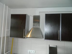 Установка вытяжки на кухне в Щербинке
